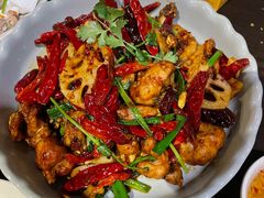 -大头虾越式风味餐厅(光明广场店)