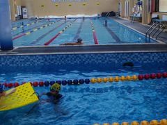 -鲸灵公元游泳中心