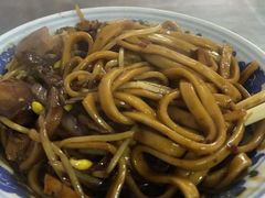 -珠宝街老左杂酱面馆