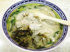 -明呈黄鱼面馆(斜土路店)