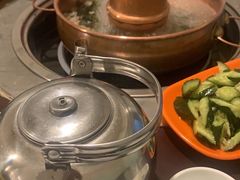 -洞庭洲·防空洞火锅·烧烤·铜锅涮肉(新百广场店)