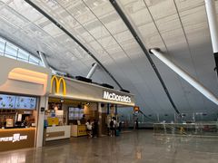 -麦当劳(深圳北站B2检票口楼上)