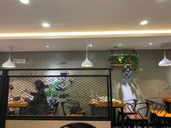 大堂-龙梅肥肠鱼(明瓦廊店)