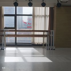 -艾薇芭蕾艺术中心