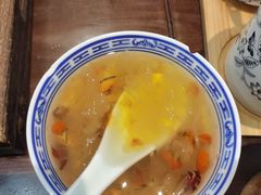 -蟹上黄·蟹黄面·江南糖水(人民广场店)