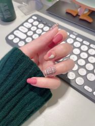 -手牵手美甲