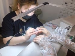 -柴小姐美睫美甲