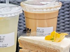 -UNI UNI(环亚凯瑟琳店)