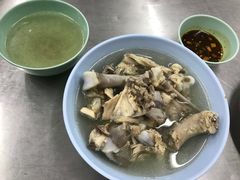很多骨头的汤-红大哥水门鸡饭(總店)