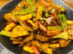 干锅牛蛙-靓蛙馆