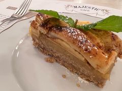 -Majestic Café