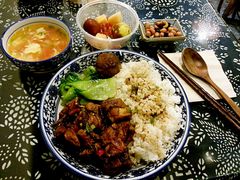 -蜗牛小馆醉乡民谣云南菜(惠新西里店)