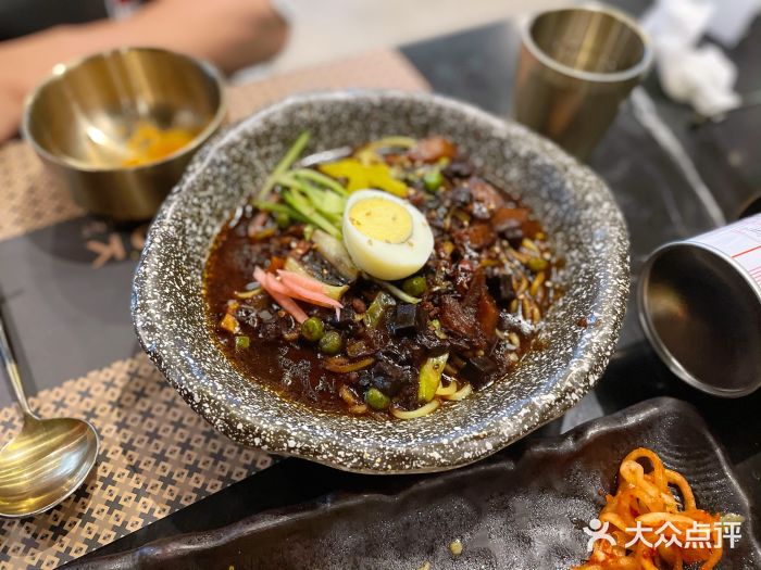 KCOOKING概念韩餐(世茂52+店)辣辣炸酱面图片
