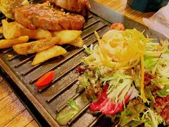 牛扒拼盘-I HOLIC艾豪丽披萨(KKone店)