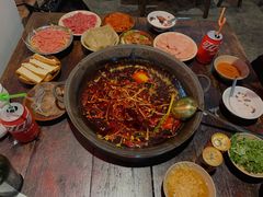 -四小区火锅·巷子里的重庆火锅(花照壁店)