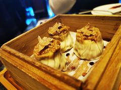 白松露和牛烧卖-杭州西子湖四季酒店·金沙厅