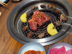 -明洞阿姨·韩式酱蟹烤肉·创意料理(三元桥店)