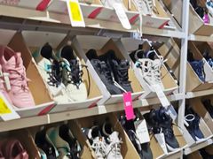 -唯品会(北京国瑞城店)