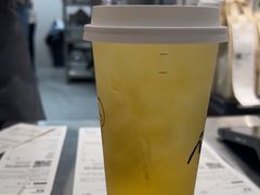 -喜茶(上海淮海中路渔阳里店)