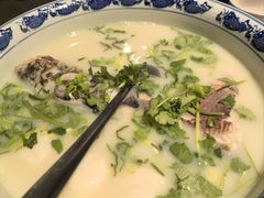 -南京金牛湖巨碗鱼头