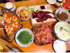 -老滇山寨•云南特色菜•地方菜•民族风情歌舞表演(金碧店)