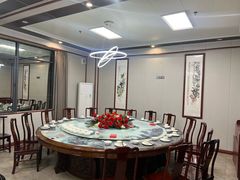 -华庭食府(光明店)