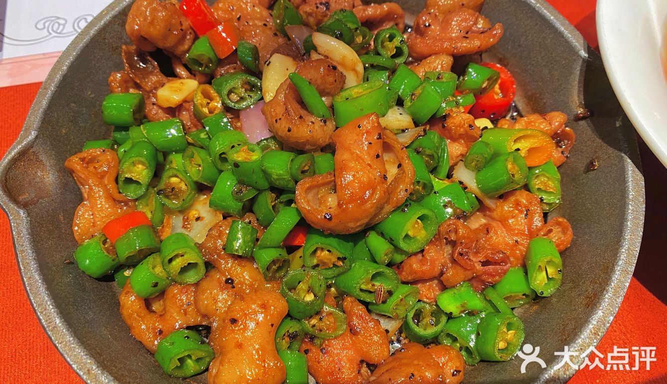 不算特别的创意 但是表层的起酥面包还是很喜欢的