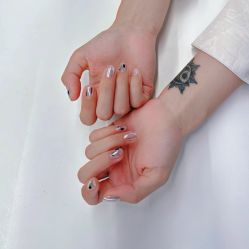 点击看大图 -猪猪女孩日式美睫美甲
