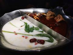 台式麻辣锅-湊湊火锅·茶憩(杭州湖滨银泰in77店)
