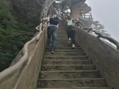 -罗田大别山峡谷漂流