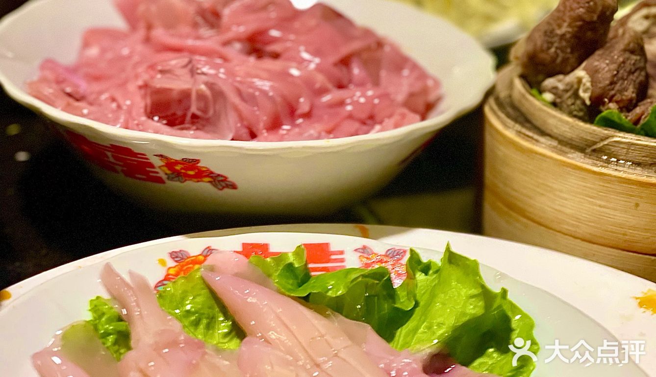 榕树下的老火锅,情怀拉满了