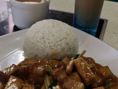 豆腐火腩饭-万利港式茶餐厅
