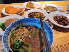 -沪西老弄堂面馆(定西路店)