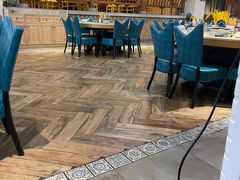 -力力渔港涉外店