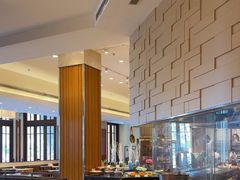 -亚龙湾希尔顿自助餐厅·海鲜·烧烤·沙滩BBQ·现场乐队