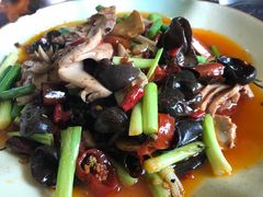 -陈三炖鸡馆(金众小区店)