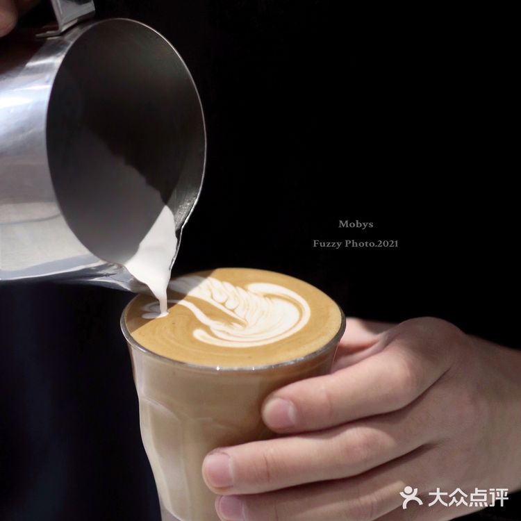 🧡MOBYS｜初春，雨季的山茶花拿铁。