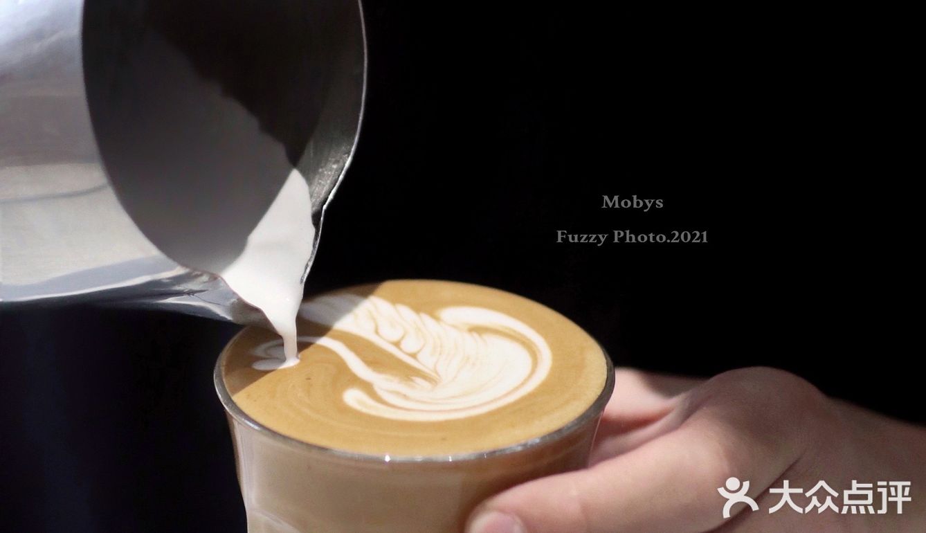 🧡MOBYS|初春,雨季的山茶花拿铁。