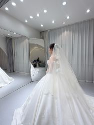 -拉瑞娜LaReine婚纱礼服高级定制