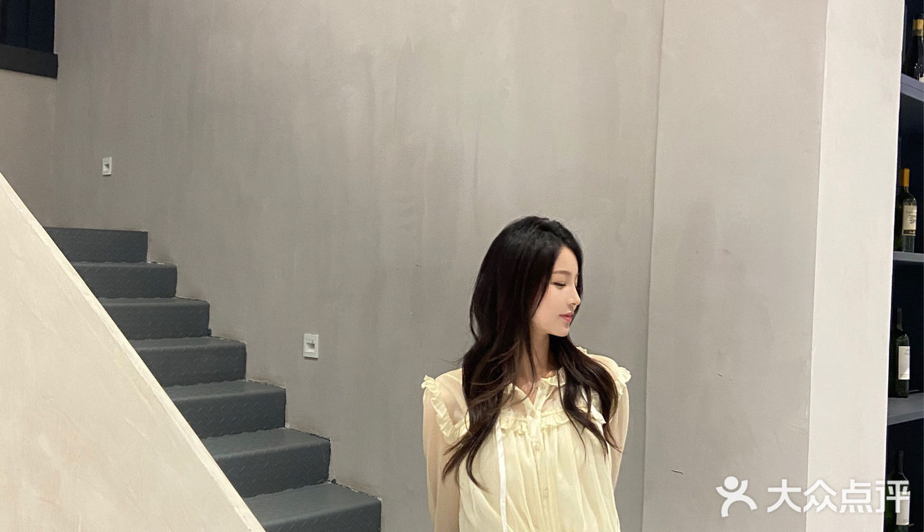 西安探店+看展｜超好出片的工厂风咖啡店