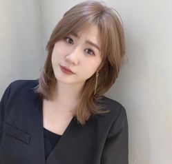 -十六番发型师事务所