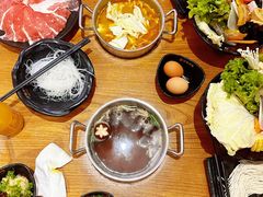 -呷哺呷哺(万达新世界店)