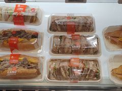 -盒马鲜生(丁香国际店)