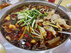 -乡土特色.冷锅鱼.牦牛肉汤锅