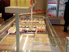 面包甜点陈列柜-好利来(北美N1店)