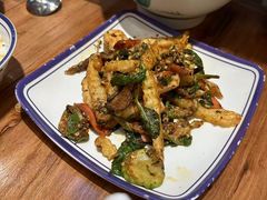 -云阿蛮云南生烫牛肉米线(奉贤路店)