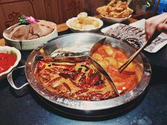 -大龙辣火锅·龙虾·烧烤(湖滨新天地店)