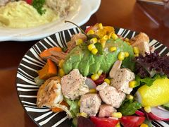 牛油果海鲜沙拉-申德勒加油站西餐厅(日坛路总店)