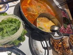-王奋斗贵州酸汤牛肉火锅