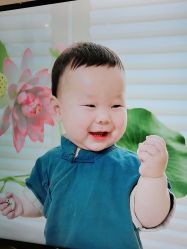 -亲吻宝贝儿童摄影